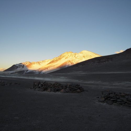 El Muerte o swicie  widziane z Refugio de Atacama