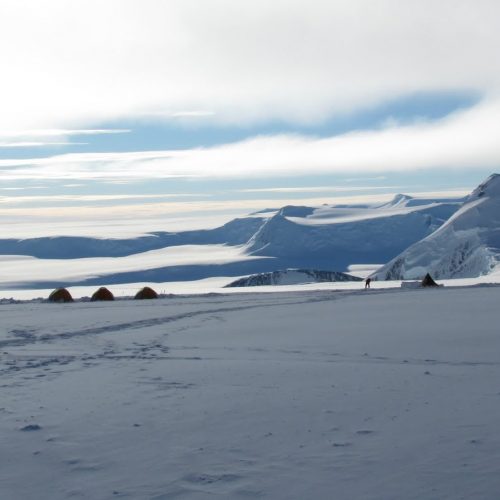 Mt Vinson Base Camp 2100 m npm