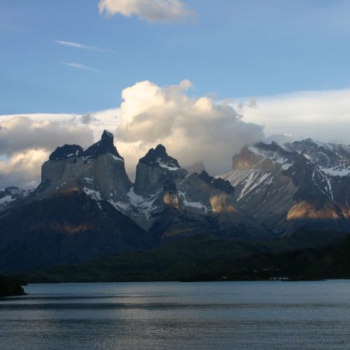 Camping Pehoe - Lago Pehoe: Los Cuernos Park Narodowy Torres del Paine