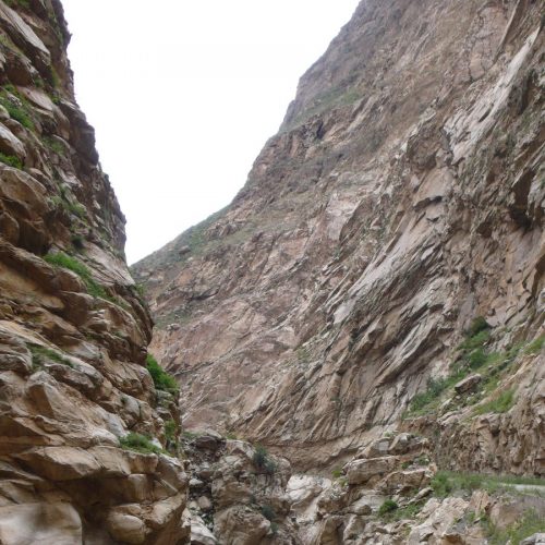 ciany Kanionu del Pato  s¹ wysokie na kilkaset metrów.
